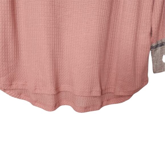COCO & MAIN‎ Womens Sz M Pink Blue Gray Waffle Knit Pullover Top Long Sleeve - Picture 5 of 7